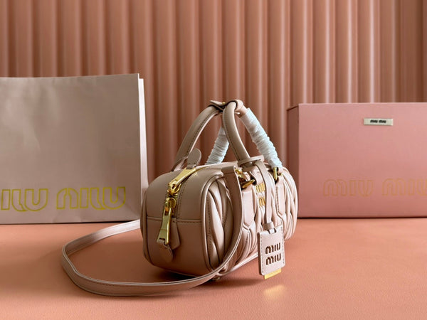 ARCADIE MATELASSÉ BAG 22 IN MISCHKA BEIGE LAMBSKIN