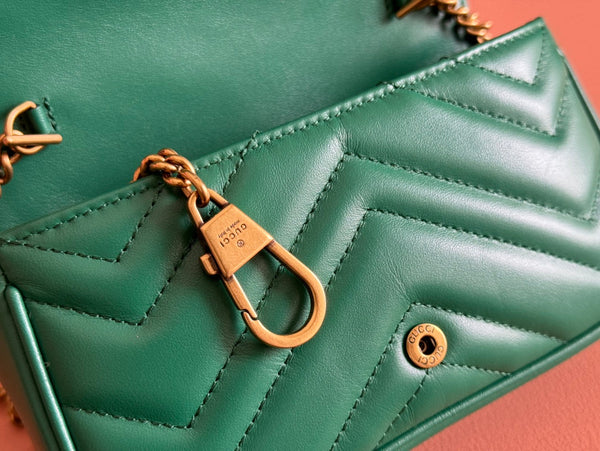 Gucci GG Marmont 16.5 Bag Green Calfskin 248372