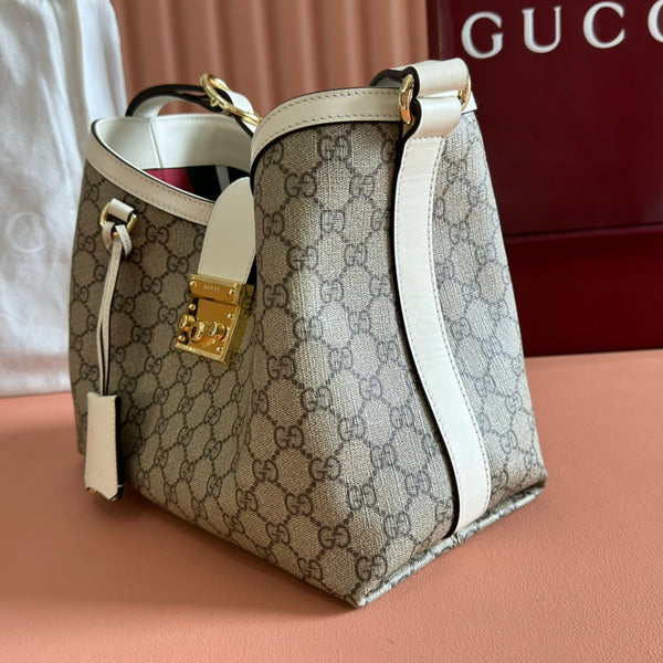 Sac à bandoulière GG Padlock en toile et cuir beige et blanc