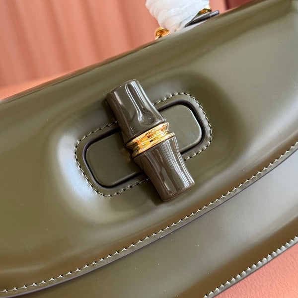 Gucci Bamboo Diva Bag Dark Green Leather 255007