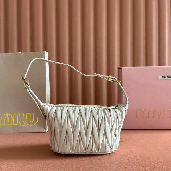 Miu Matelassé Pouch Bag 15cm White Leather