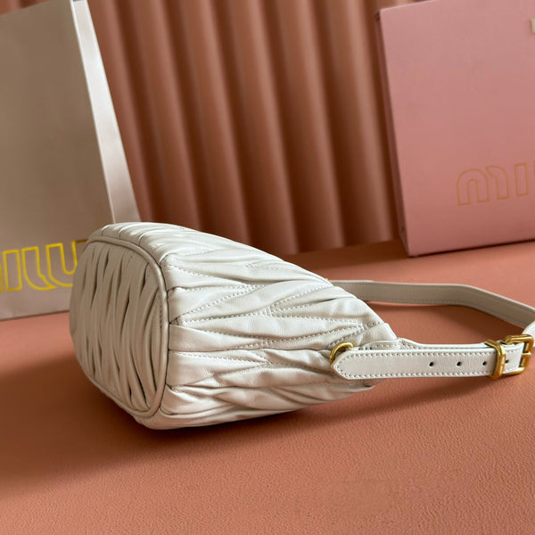 Miu Matelassé Pouch Bag 15cm White Leather