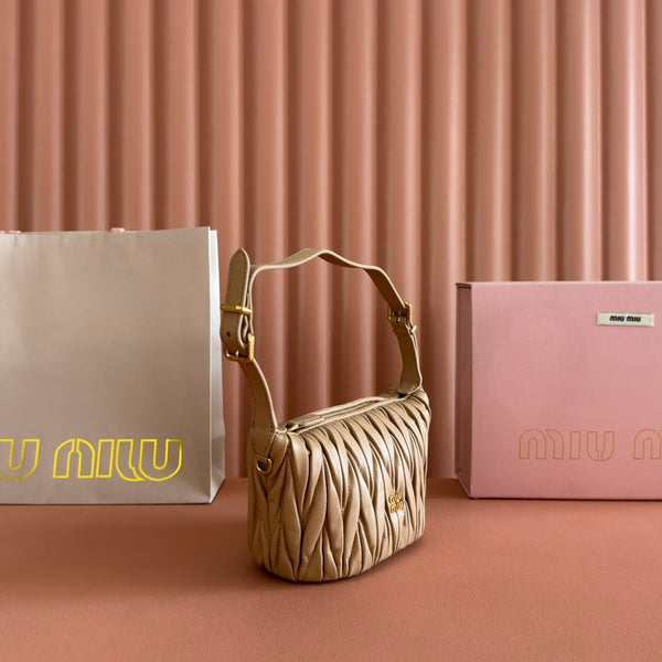 Miu Matelassé Pouch Bag 15cm Light Brown Leather