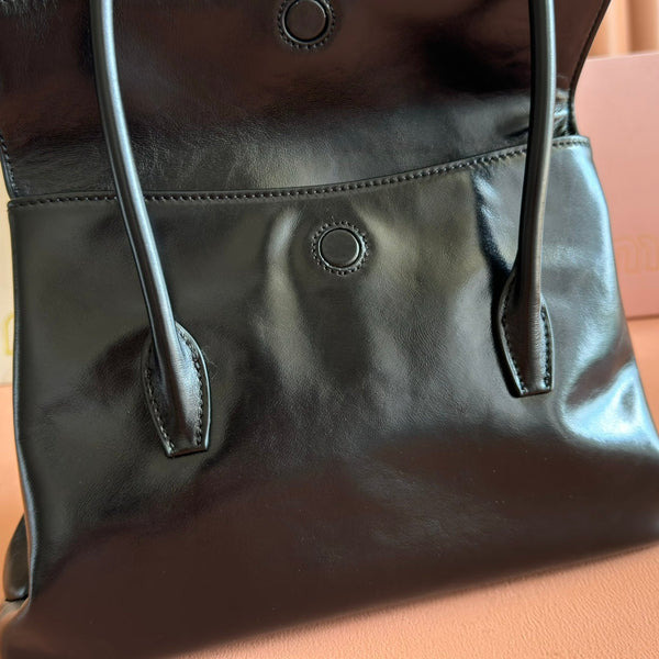 Sac Miu Solitaire 28 en veau noir