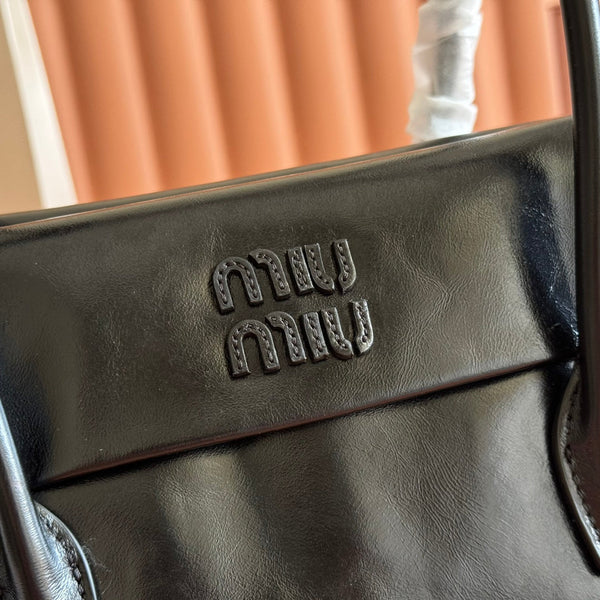Sac Miu Solitaire 28 en veau noir