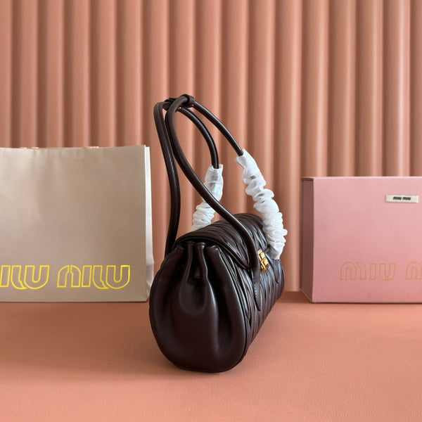 Miu 5bd265 Matelassé Shoulder Bag 28cm Coffee Lambskin