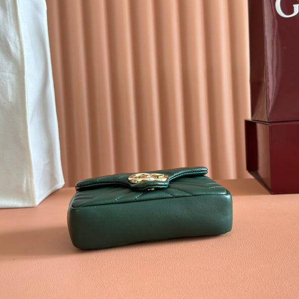 Gucci Marmont Bag 17 Dark Green Lambskin Gold Hardware 271791