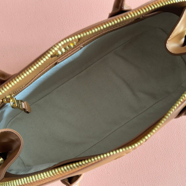 Miu Shell Bag Brown Lambskin