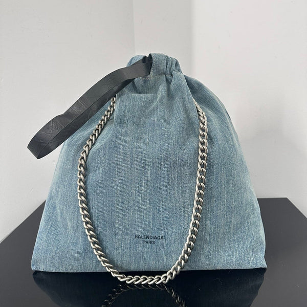 BORSA TOTE CRUSH GRANDE 46 IN DENIM LAVATO BLU CON FERRAMENTA ARGENTO