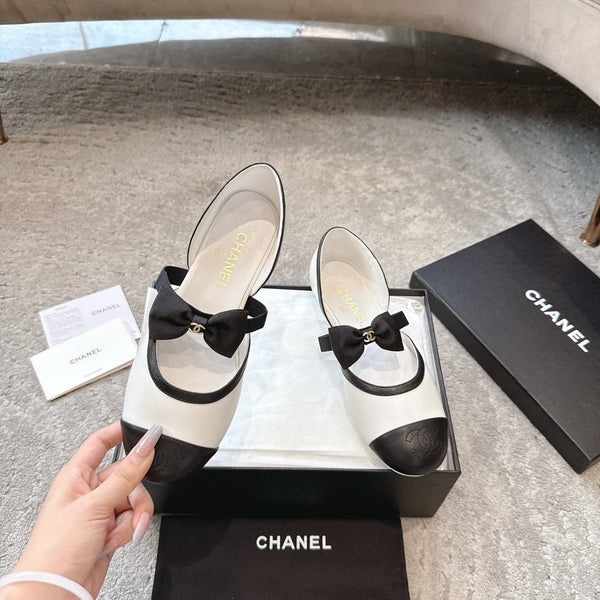 CC 25b Fall-Winter Mary Janes 15mm White Black Calfskin & Sheepskin 415776