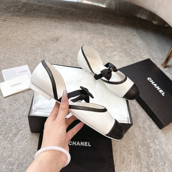 CC 25b Fall-Winter Mary Janes 15mm White Black Calfskin & Sheepskin 415776