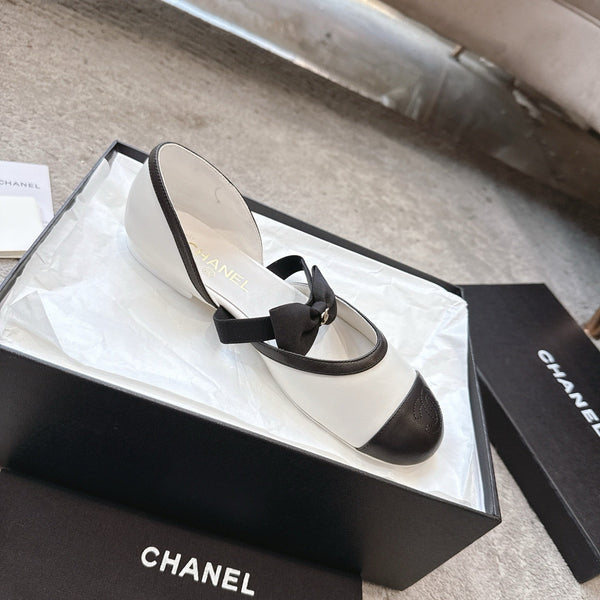 CC 25b Fall-Winter Mary Janes 15mm White Black Calfskin & Sheepskin 415776