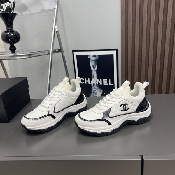 CC Sneaker in pelle di vacchetta trapuntata bianca