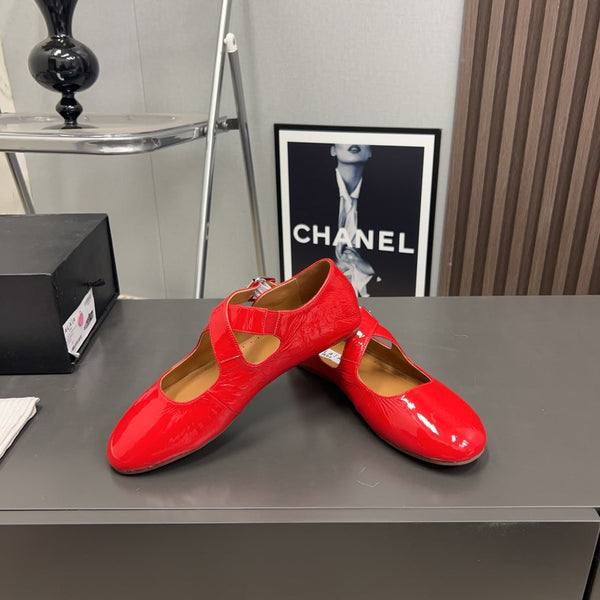 Alaila Criss Cross Ballet Flats In Red Glossy Calfskin 996033