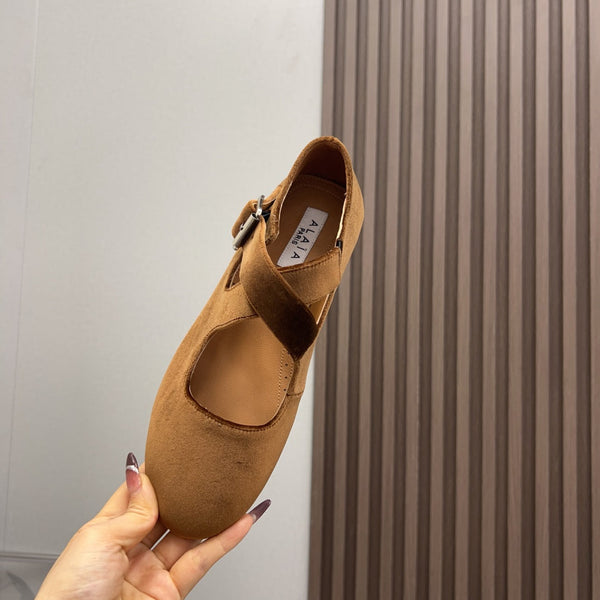 Alaila Criss Cross Ballet Flats In Brown Velvet 996041