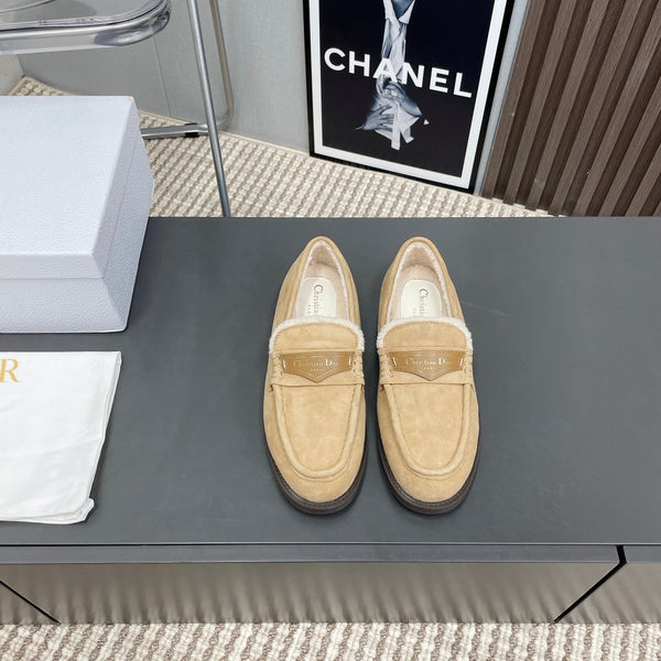 CD Loafer In Light Yellow Brown Suede 996007