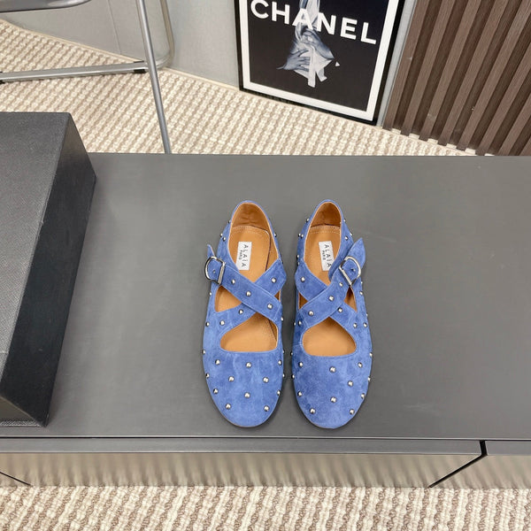 Alaia 2025 Criss Cross con borchie Ballerine in pelle scamosciata blu reale 293211