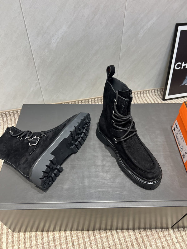 HM 25s Tobacco Boots 30mm Black Suede 442556