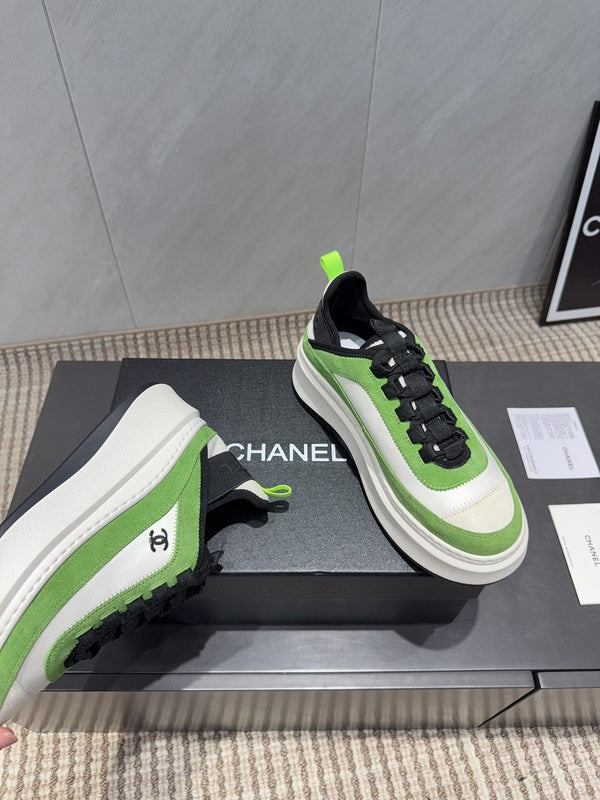 Chanel 25 Sneaker Green White Black Suede 540298