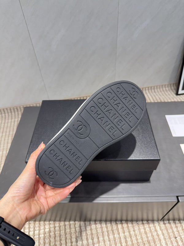 Chanel 25 Sneaker Black White Suede 540306