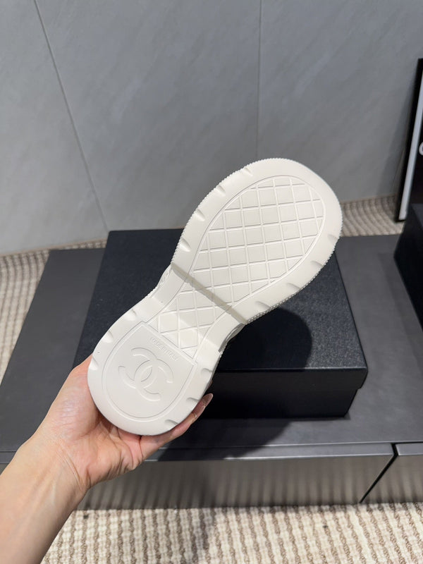 Chanel 25 Sneaker Ivory Black White Suede Fabric 540333