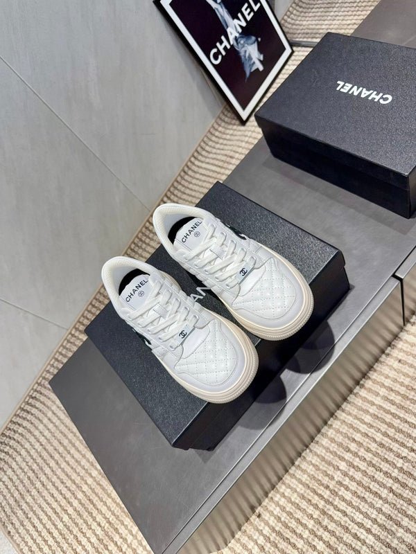 Chanel 25 Sneaker White Cowhide 540334