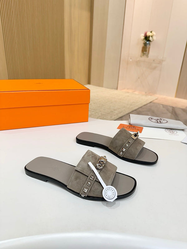 HM 26s Giulia Sandal In Grey Suede Calfskin Silver Hardware