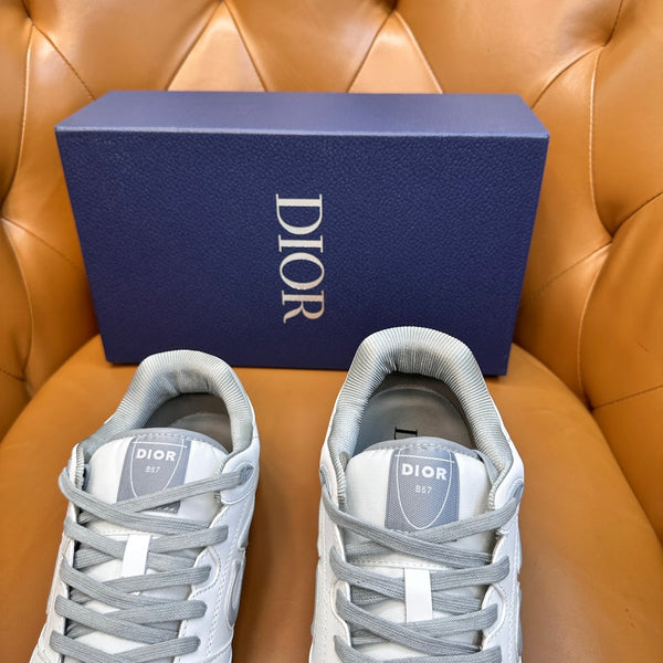 CD B57 Sneaker White Grey Cowhide 749445