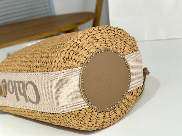 Chloe Woody straw bucket bag 16cm beige raffia