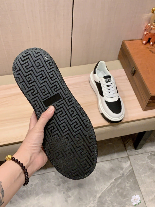 GG Men's Sneaker Black White Sheepskin 709673