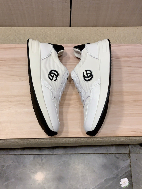 GG Men's Sneaker White Sheepskin 709681