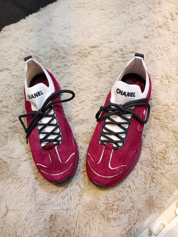CC Métiers d’art 2026 Sneakers Burgundy Suede 941010