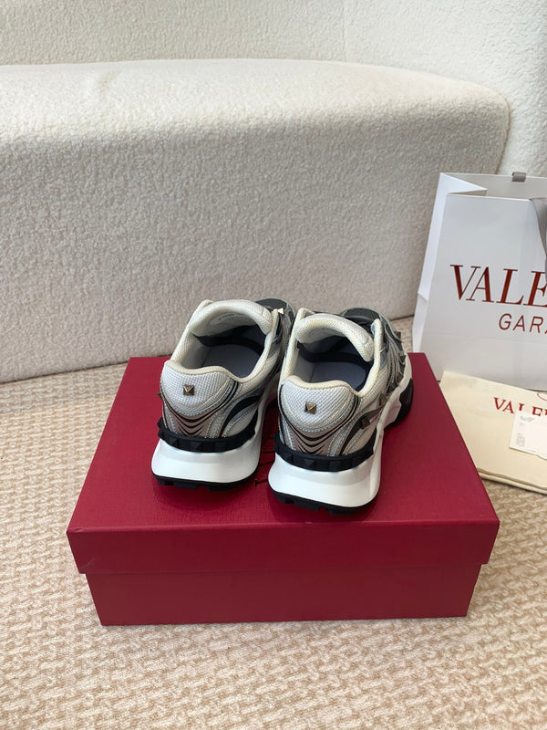 Valentino Sneaker 50mm in tessuto a rete blu e nero misto grigio e pelle bovina 814272