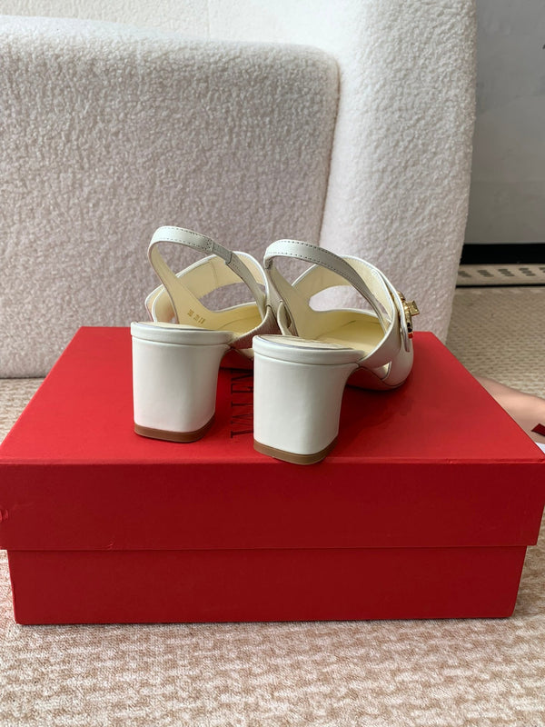 DÉCOLLETÉ MARY-JANE VLOGO LOCKER CON CINTURINO IN PELLE DI VITELLO BIANCA 65 MM