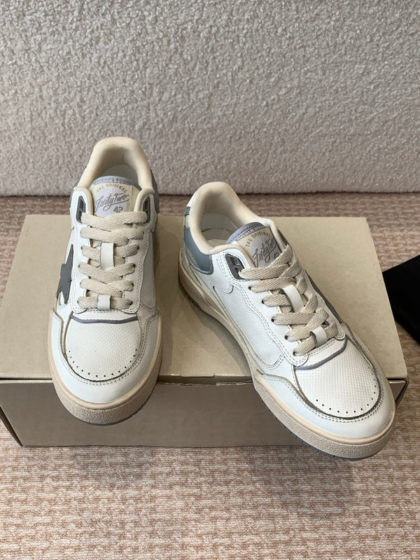 FORTY2 SNEAKERS WITH GREY STAR AND WHITE LEATHER HEEL TAB