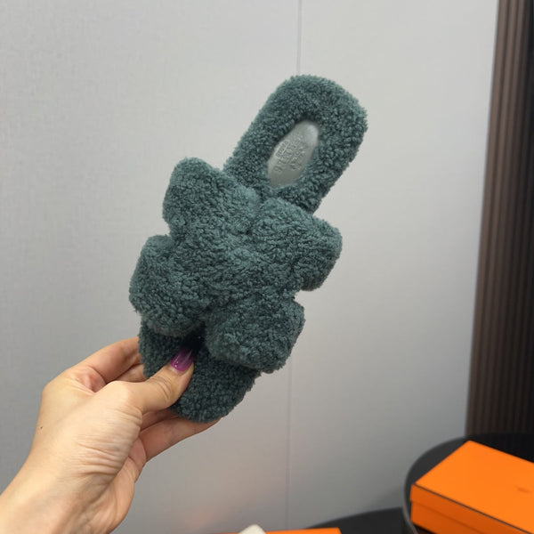 HM Oran Sandal Dark Grey Green Wool 952312