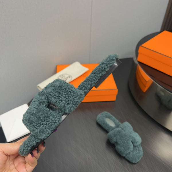 HM Oran Sandal Dark Grey Green Wool 952312