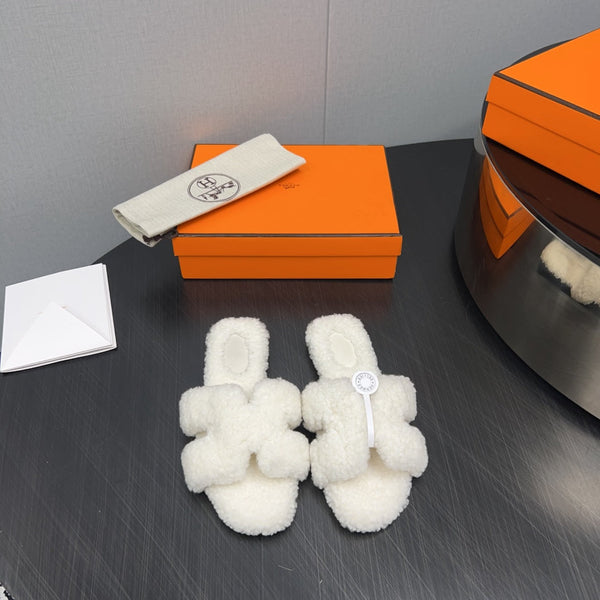 HM Oran Sandal White Wool 952326