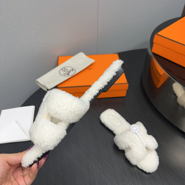 HM Oran Sandal White Wool 952326