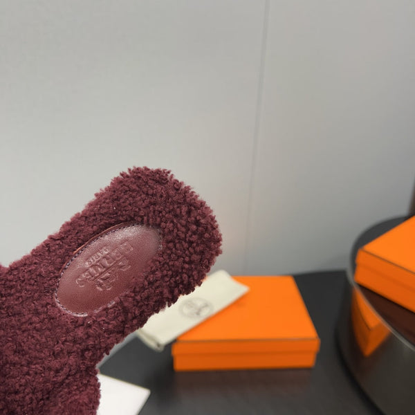 HM Oran Sandal Red Purple Wool 952334