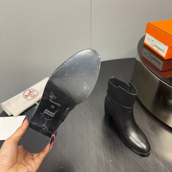 HM Frenchie 50 Ankle Boot Black Cowhide 952485