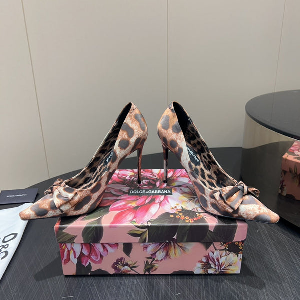 Chaussures à talons hauts DC 25 Toe Bow 35 mm en soie imprimé léopard et peau de mouton 381611