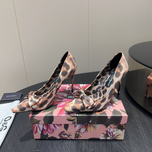 Chaussures à talons hauts DC 25 Toe Bow 35 mm en soie imprimé léopard et peau de mouton 381611