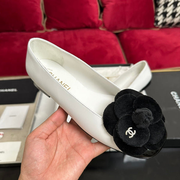 ballet flat black flower white calfskin