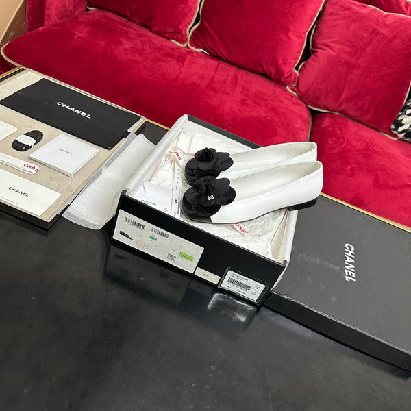 ballet flat black flower white calfskin