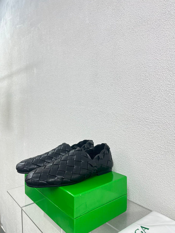 Bottega Veneta Intrecciato Black Lambskin 972909