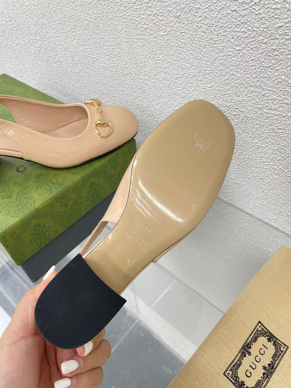 GG SLINGBACK DA DONNA CON MORSETTO IN PELLE DI VITELLO BEIGE TAN CON STRASS