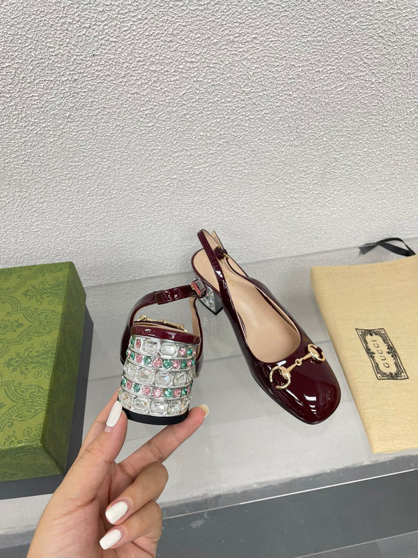GG SLINGBACK DA DONNA CON MORSETTO IN PELLE DI VITELLO ROSSO VINO CON STRASS
