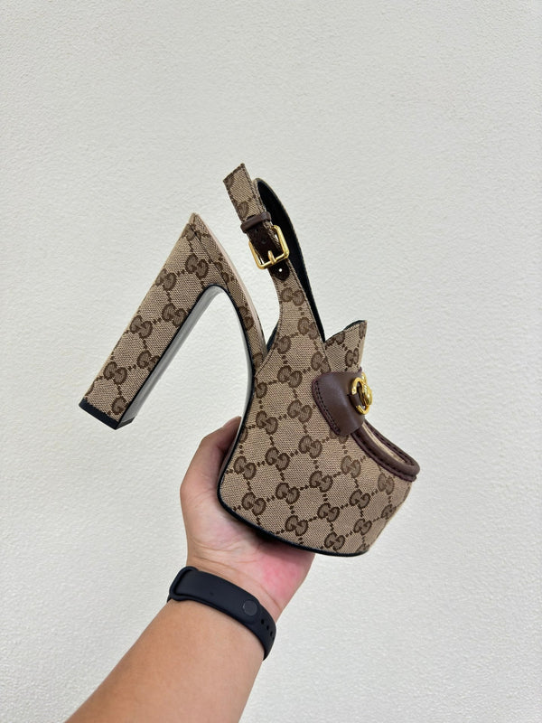 MOCASSINI CON PLATEAU E MORSETTO GG DA DONNA IN TELA BEIGE TAN