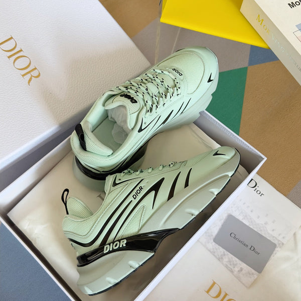 CD B32 SNEAKER MINT CALFSKIN